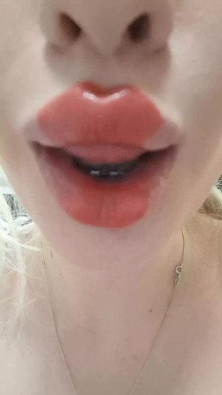 Red lipstick from Elza Kom