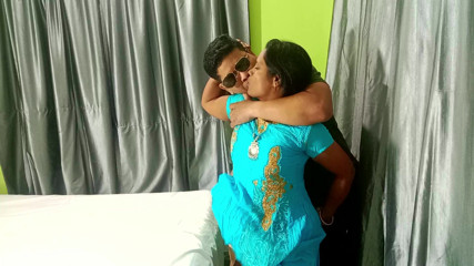 INDIAN OFFICE STAFF SECRET FUCKING AT FRIENDS HOME