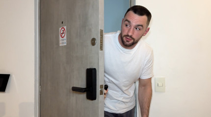 Cuckold Films Stranger from The Internet Giving Hotwife Uncontrollable Squirting Orgasms and Creampie