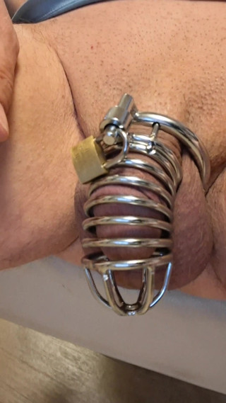 Caged abd plugged