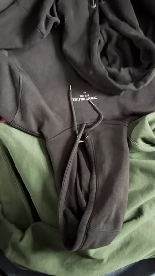 Cum on Tommy Hilfiger