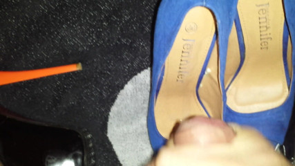 Blue suede peep toe high heels cumme