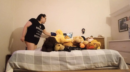 Horny Fat Enby Plays With Tits and Pussy While Making Bed thumbnail