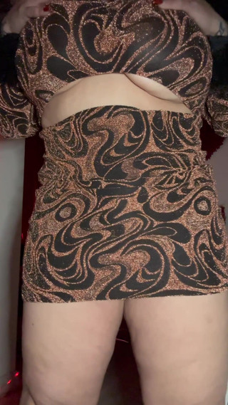 Goddessx Masturbates Until She Squirts