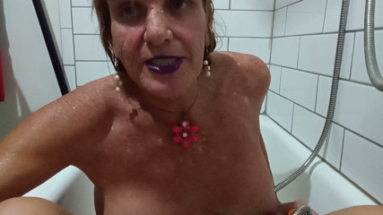OFF   Lizzy Yum SEPTEMBER 2026 bathing masturbation