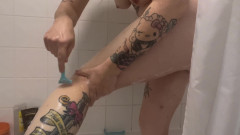 Your Step-stepsister Showering and Shaving