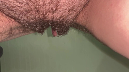 Teen Pees Beautifully