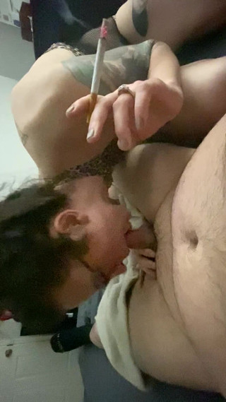 Smoking and sucking in cheetah