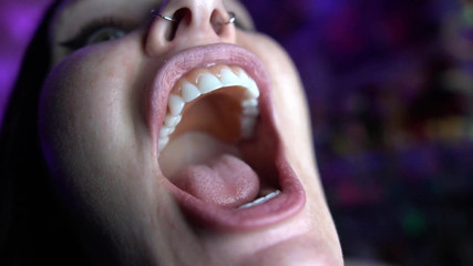 Mouth Tour with Dentures in