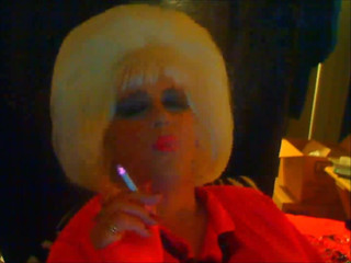 Miss Shauna Shaw smoking sissy whore
