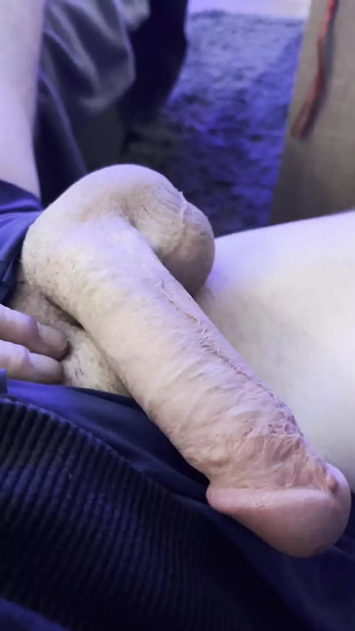 See Play with My Very Hot Horny Shaved Cock