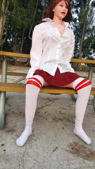 Blowup doll 4