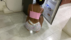 NEIGHBOR CLEANS THE FRIDGE AND I END UP FUCKING HER WHAT A DELICIOUS ASS SHE HAS