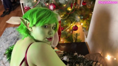 The Grinch Took the Gift and Was Fucked.