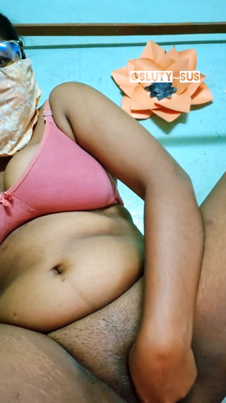 Desi chubby teen fingaring wet pussy