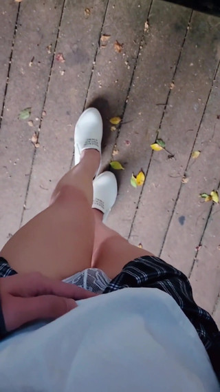 Shemale Ting Xuan's Outdoor Outfit Features White Lace Panties, Giving Her a Pure and Innocent Look.