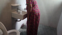 Chubby Aunty Hot Bathing