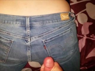 MILF in cum covered Levis 505