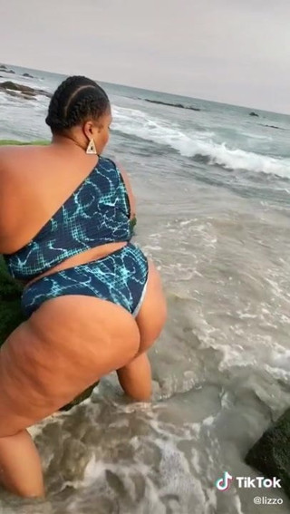 Las Nalgotas de Lizzo