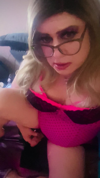 CD Krissy Sweets  hard she cock hot cum