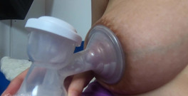 Lactacting boobs