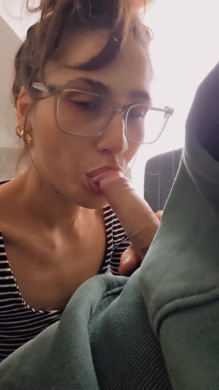 Mina Javed Sucks Lovely – Pure Sucking!