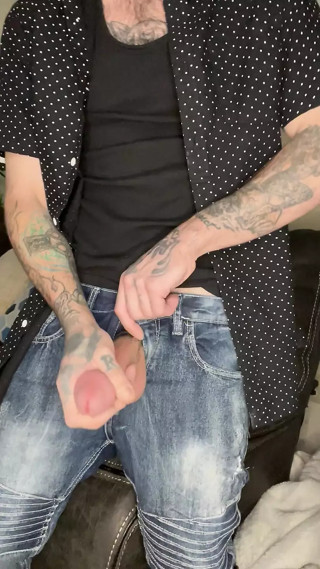 OF model tussin_t wants more subs to cum for ! Go subscribe.