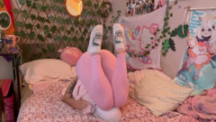 muslim- yoga- in- hijab- in- bed