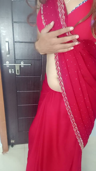 Indian stepmom seduce stepmom wearing infront of red saree removing