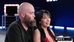 WIFEY Hot-Blooded MILF Keke Lou Devours BBC While Hubby Watches