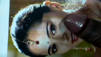 Anushka face slapped