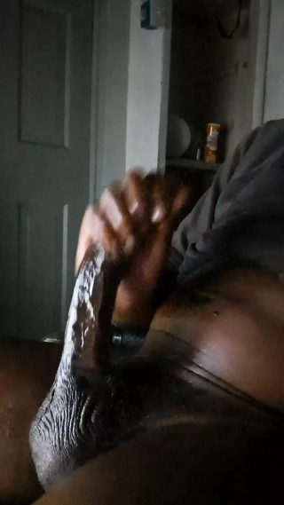 Cumming After Round 1 For Round 2