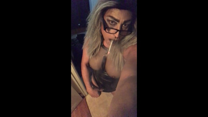 Marilyn sexy smoking while listening to Siouxsie