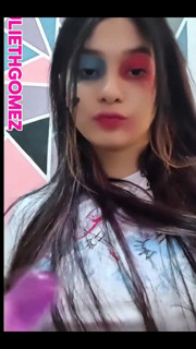 Porn Actress Yulieth Gmez Masturbates with a Fan