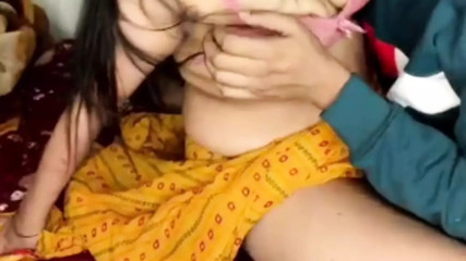 Indian Girl Roohi's Sex Scandal Goes Viral