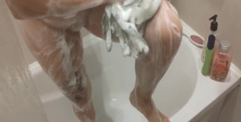 Stepsister in Shower