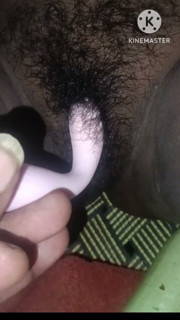 Bhabhi ki chut ka kheera dalke pani nikala