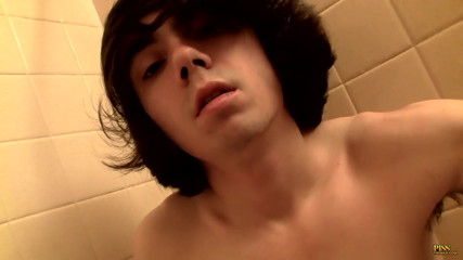 Pissy Pants Samus in the Shower