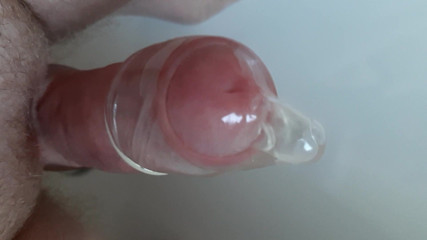 filling a condome