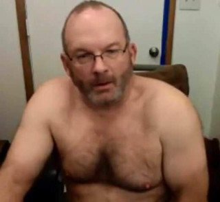 bonne branlette d'un beau papa!