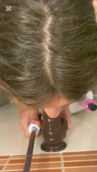 Sissy Di suck Big Black dildo thumbnail