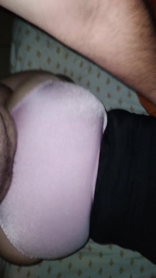 Cogiendo en pantaleta rosa