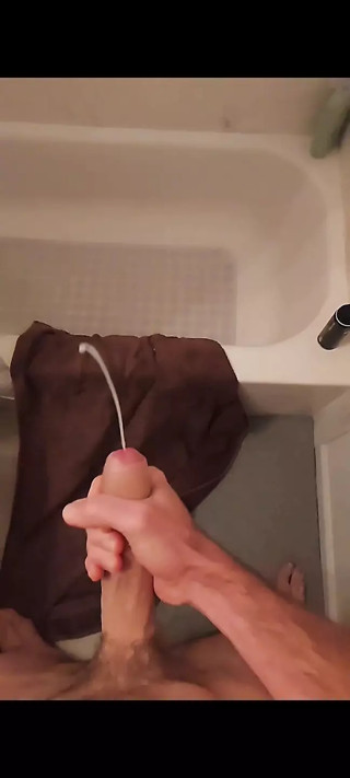 Huge cum spray in slo mo