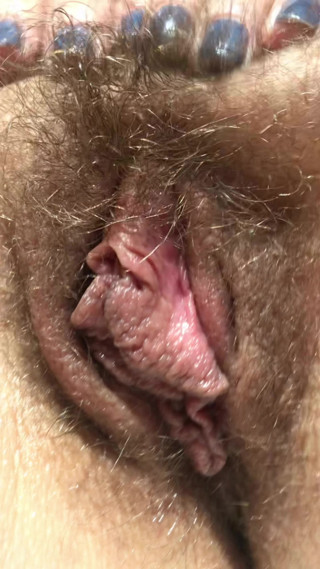 Wife sent a video from her office showing how wet she was, once at home, she cum good so good with my 3 fingers