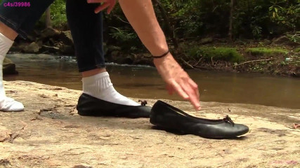 Red wam ballet flats, noise PREVIEW