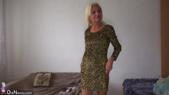 Hot Blonde Mature Showing off Her Perfect Shaped Body