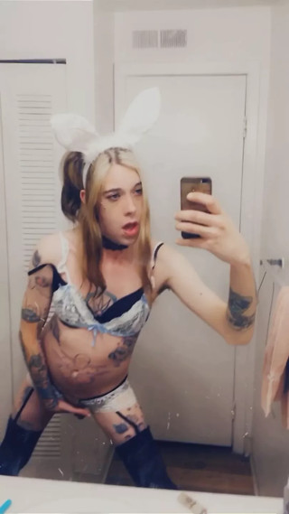 Bunny Girl Wants To Be Your Playmate
