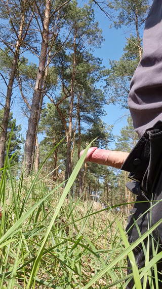 Quick jerk off in the woods