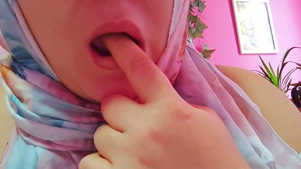 I was shocked to see what my hijab-wearing stepsister did…