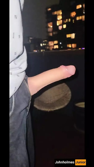 johnholmesjunior does super risky solo show ontop downtown vancouver penthouse suite for strangers